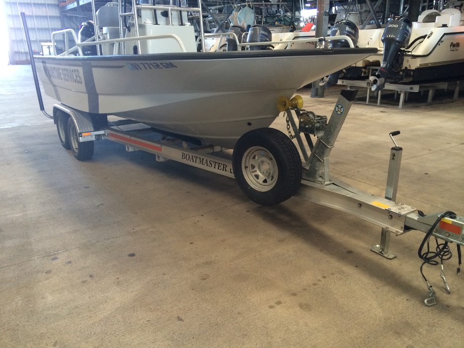 Boston Whaler Guardian