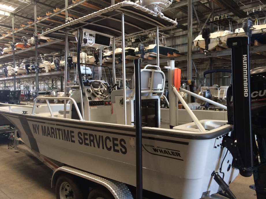 Boston Whaler Guardian