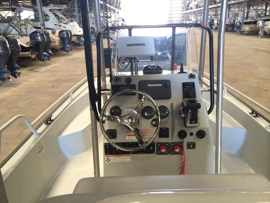 Boston Whaler Guardian