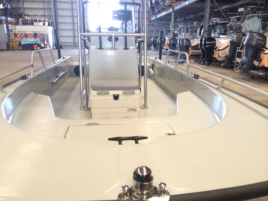 Boston Whaler Guardian