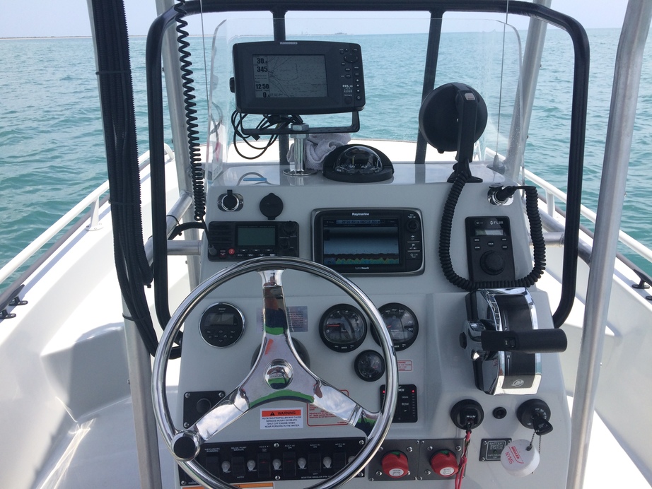 Boston Whaler Guardian