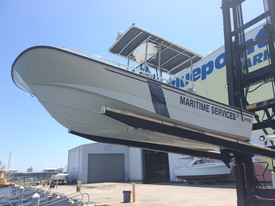 Boston Whaler Guardian