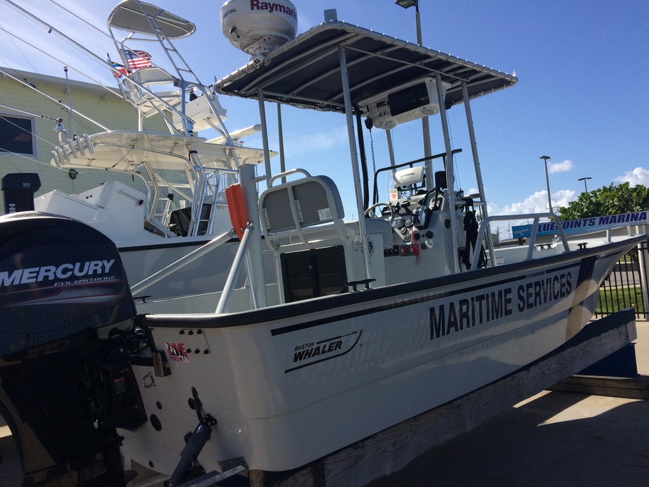 Boston Whaler Guardian