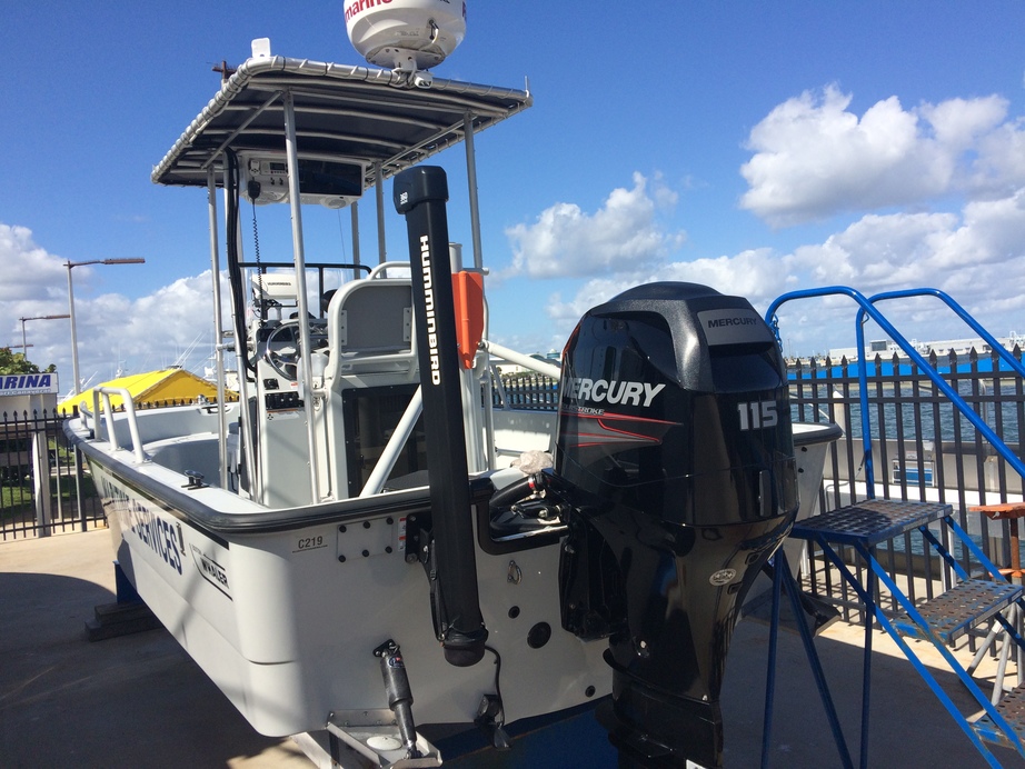 Boston Whaler Guardian