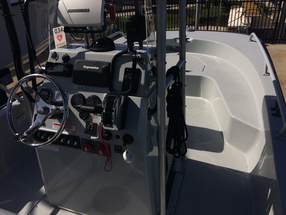 Boston Whaler Guardian