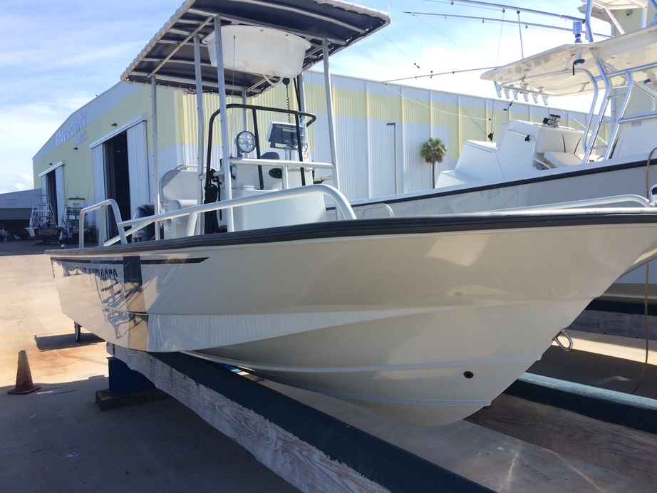 Boston Whaler Guardian